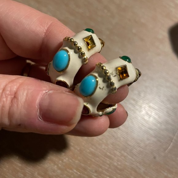 Kenneth Jay Lane Enamel Clip Earrings - Picture 5 of 6